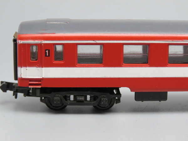 Arnold 3761	SNCF Schnellzugwagen 1. Klasse, 4-achsig, rot, ´Le Capitole´