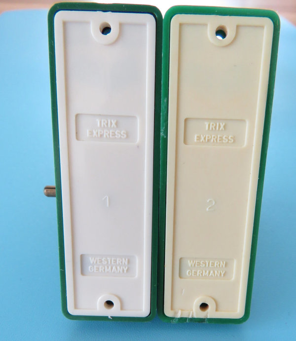 Minitrix 66595 - 2 x Doppelfunktionsschalter grün in der OVP