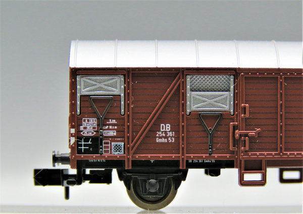 Minitrix 13900- Gedeckter Güterwagen, Gattung/Bauart Gmhs 53, 2-achsig, braun - OVP