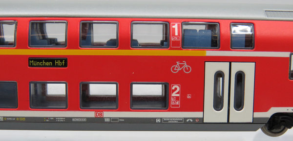 Minitrix 15824 - Set Doppelstockwagen 2. Klasse und Steuerwagen 1./2. Klasse, jeweils 4-achsig, rot