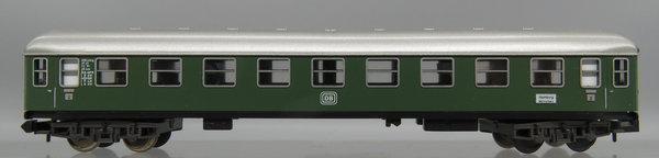 Minitrix  51 3010 00 - Schnellzugwagen 4-achsig,  Klasse, grün - OVP