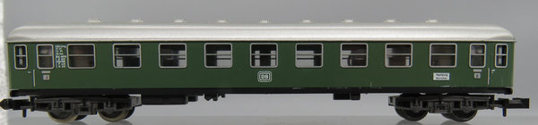Minitrix  51 3010 00 - Schnellzugwagen 4-achsig,  Klasse, grün - OVP