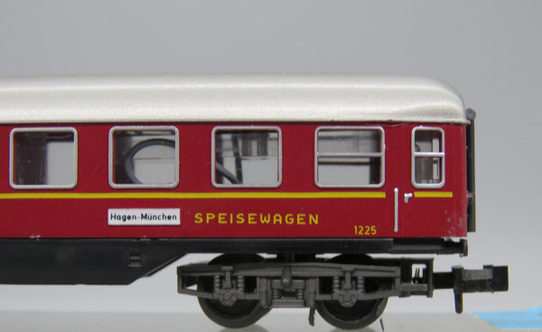 Minitrix 3012 - Speisewagen (Schürzenwagen), Gattung/Bauart WR4ü-39, 4-achsig, rot - OVP