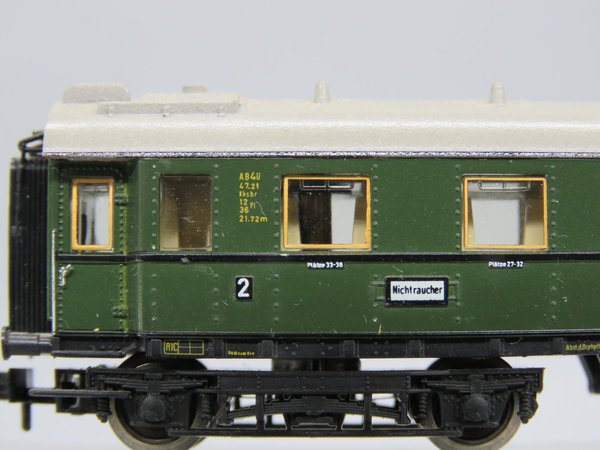 Minitrix 3170 - Schnellzugwagen 1./2. Klasse, Gattung/Bauart AB4ü-28, 4-achsig, grün - OVP