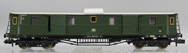 Fleischmann 8040 - Gepäckwagen, Gattung/Bauart Pw4 Pr 04, 4-achsig, grün - OVP