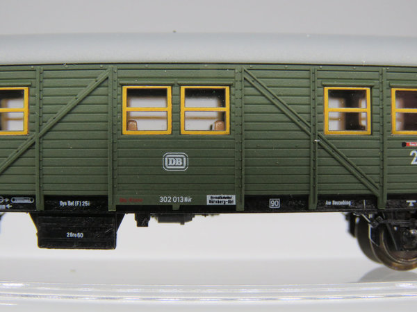 Minitrix 13331 - Behelfs-Personenwagen 2. Kl., Gattung/Bauart MBi-43 - OVP