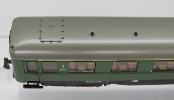 Roco 24236 - Schnellzugwagen, Gattung Aüe 310 1. Klasse(Schürzenwagen) - ovp