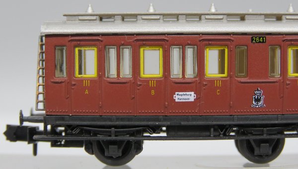 Arnold 3041 - Abteilwagen 3. Klasse, 3-achsig, braun - OVP