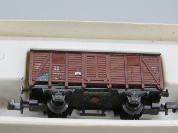 Piko 5/4126-010 - Gedeckter Güterwagen, Gattung Gr, 2-achsig, braun - OVP